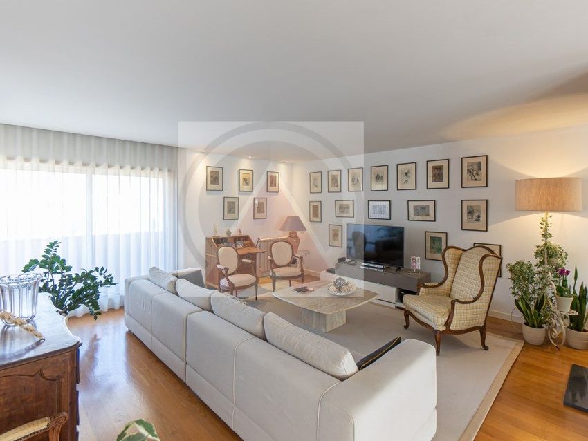 Imagem Sala de estar de penthouse em Sampaio-Alumiara-Verdinho