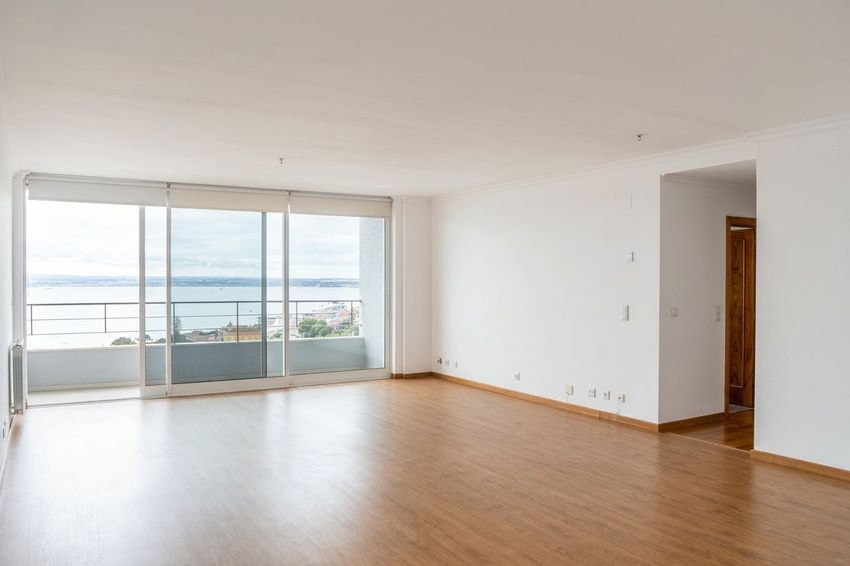 Imagem Sala de estar de apartamento t1 em Alto de São João - Alto do Varejão