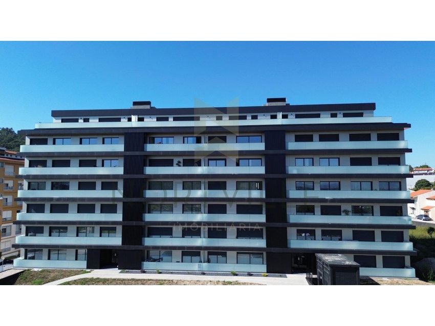 Imagem Vistas de apartamento t3 em Calendário