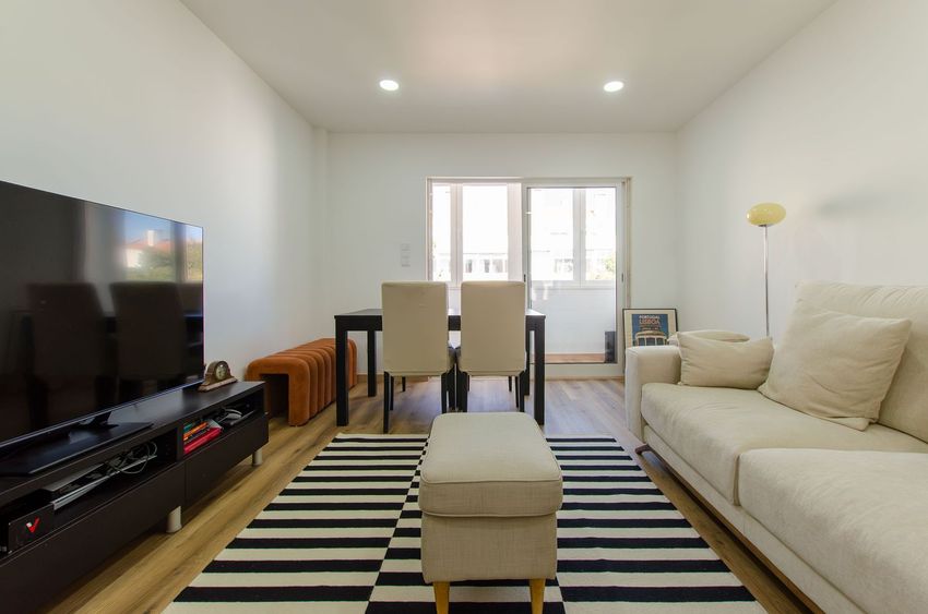 Imagem Sala de estar de apartamento t2 em Rua Professor Doutor Jorge Mineiro s/n