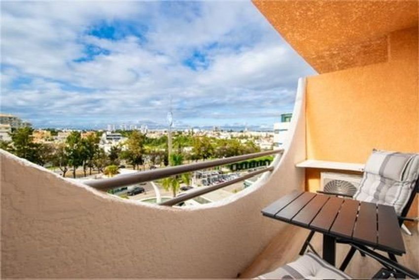 Imagem Terraço de apartamento t0 em Rua do Município, 1