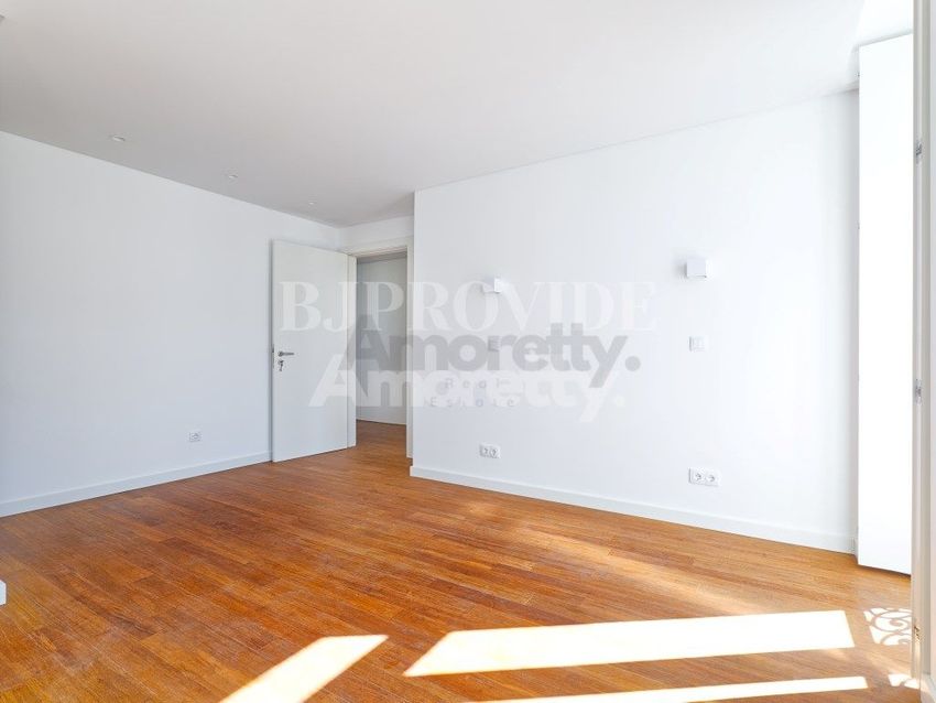Imagem Divisão de apartamento t1 em Rua Palmira