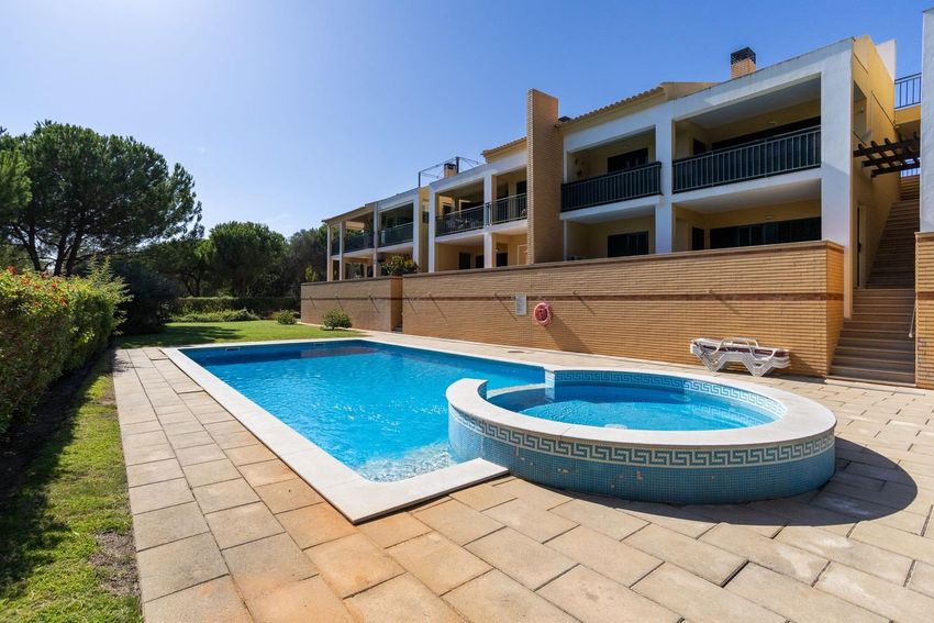 Imagem Piscina de apartamento t2 em Volta do Artico, 13