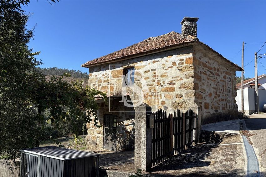 Imagem Fachada de  quinta em Dardavaz