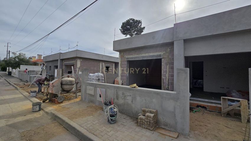 Imagem Fachada de  moradia independente em Oleiros - Aldeia de Irmãos - Quinta do Picão
