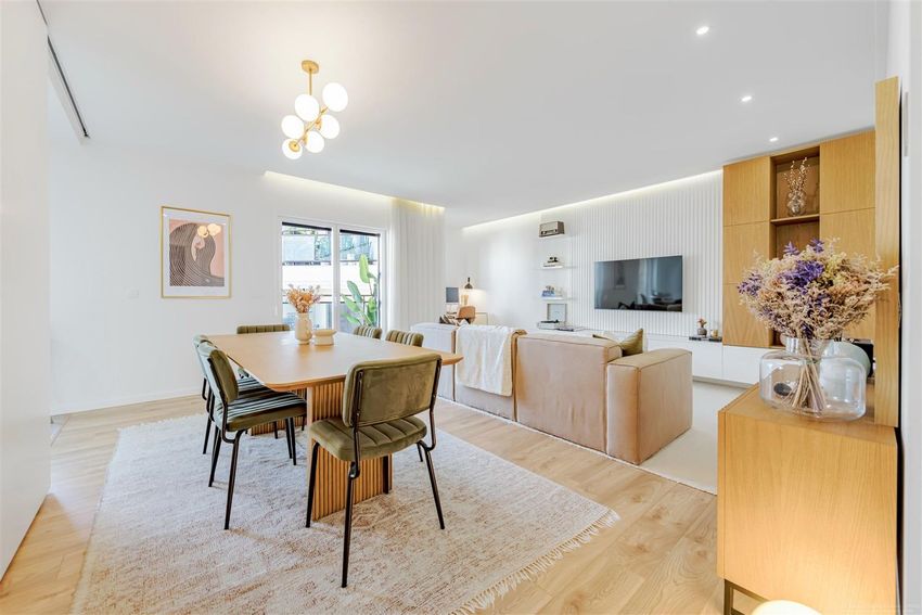 Imagem Sala de estar de apartamento t3 em Rua José Mascarenhas Relvas