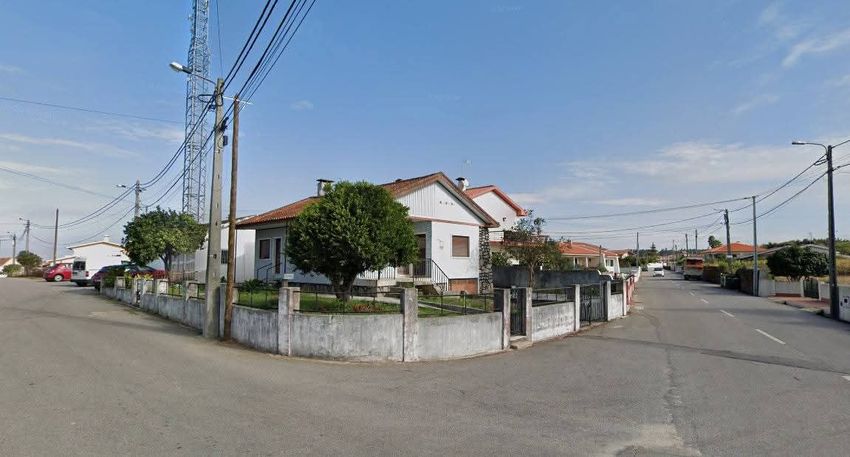 Imagem Fachada de  moradia independente em Rua Doutor António Duarte de Oliveira, 47