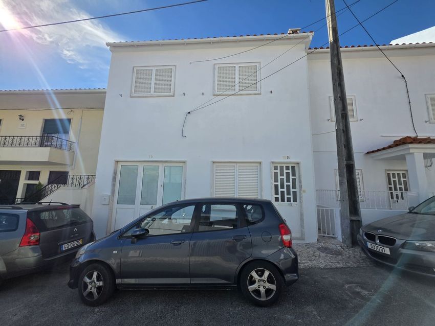 Imagem Fachada de apartamento t1 em Rua de Miranda do Douro, 15