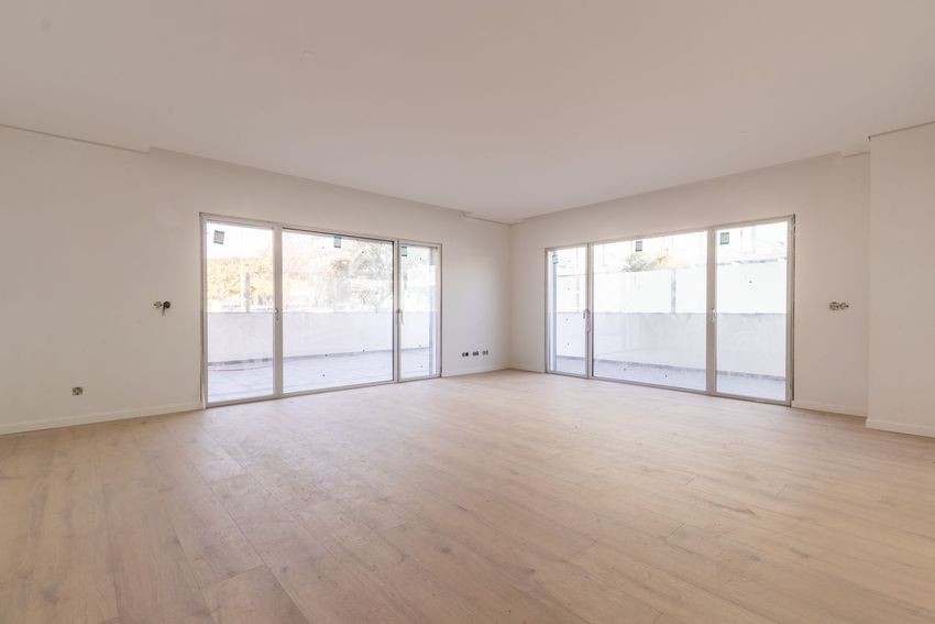 Imagem Divisão de apartamento t2 em Rua Rosa Mota, 9
