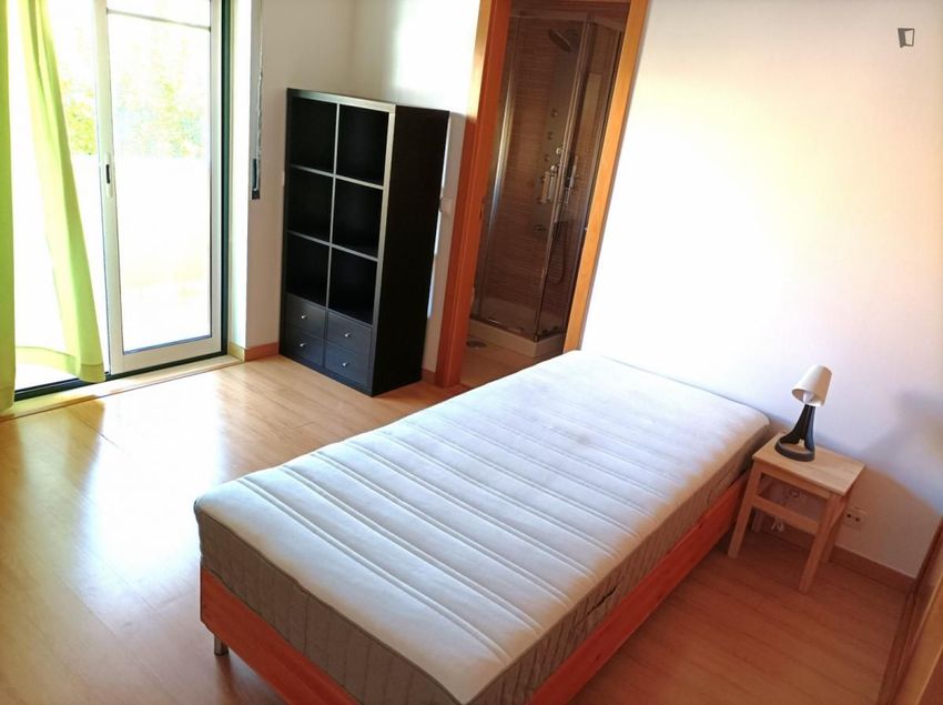 Imagem Quarto de quarto em Rua António Sacramento