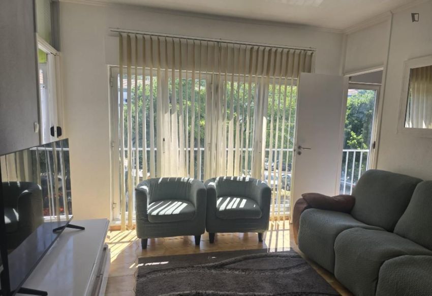 Imagem Sala de estar de apartamento t3 em Largo Dom Afonso Henriques