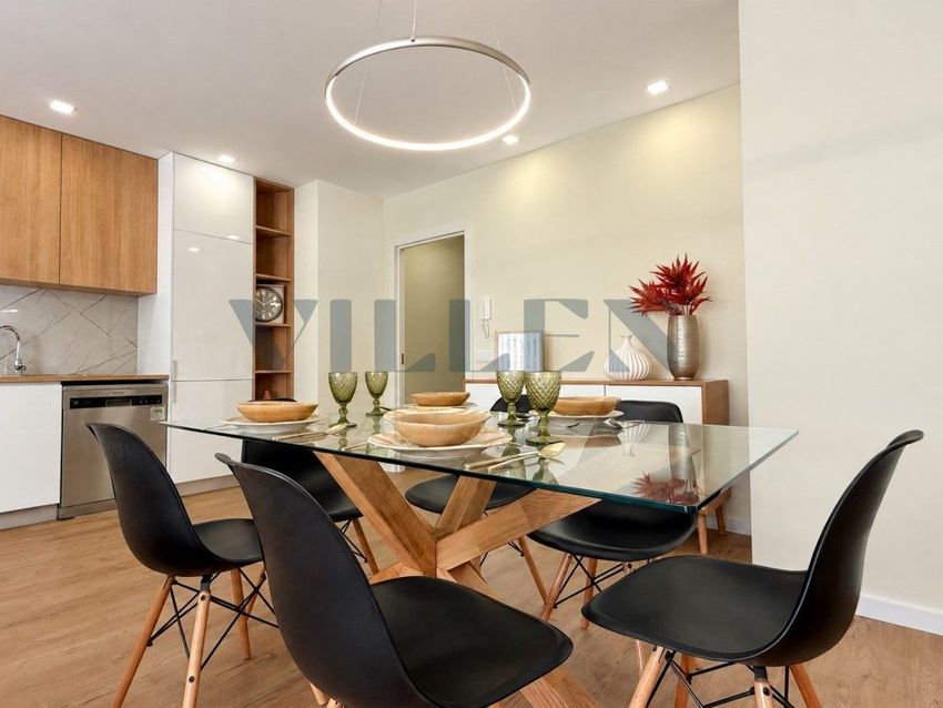 Imagem Sala de estar de apartamento t2 em Rua General Humberto Delgado