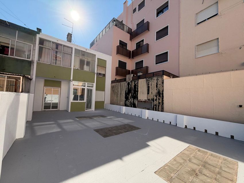 Imagem Vistas de apartamento t3 em Rua Diogo Bernardes