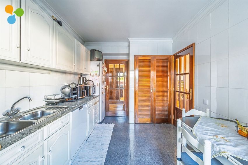 Imagem Cozinha de apartamento t2 em Rua Joaquim Silva Torres, 125