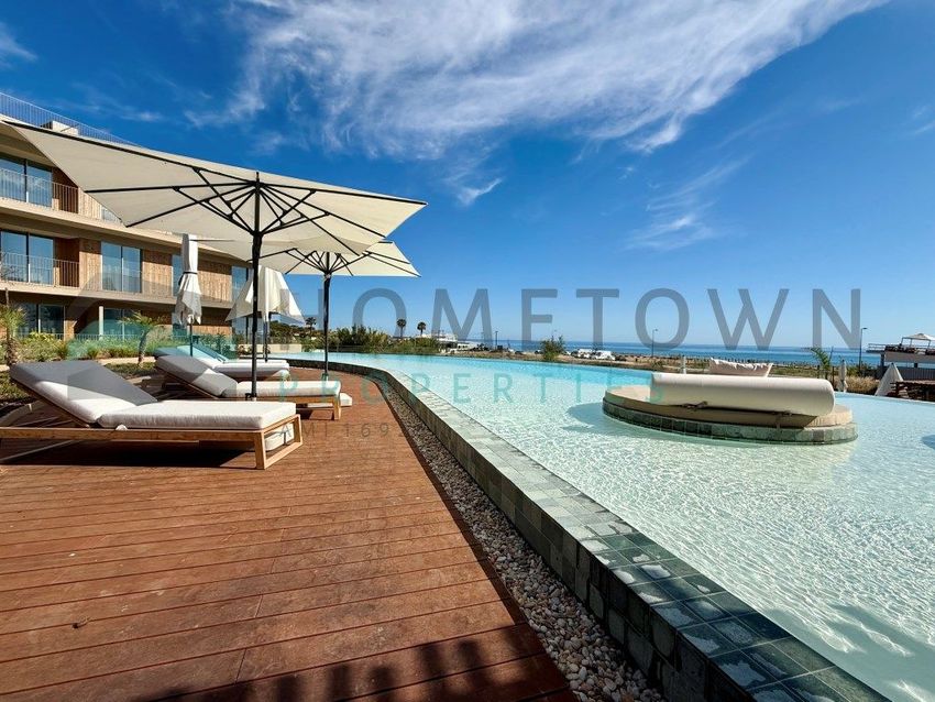 Imagem Piscina de apartamento t2 em Rua do Forte Novo