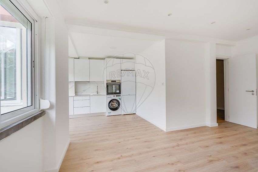 Imagem Divisão de apartamento t3 em Avenida Dom Dinis