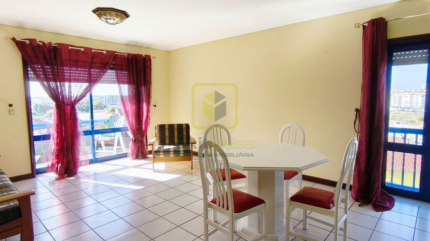 Imagem Sala de jantar de apartamento t3 em Esgueira