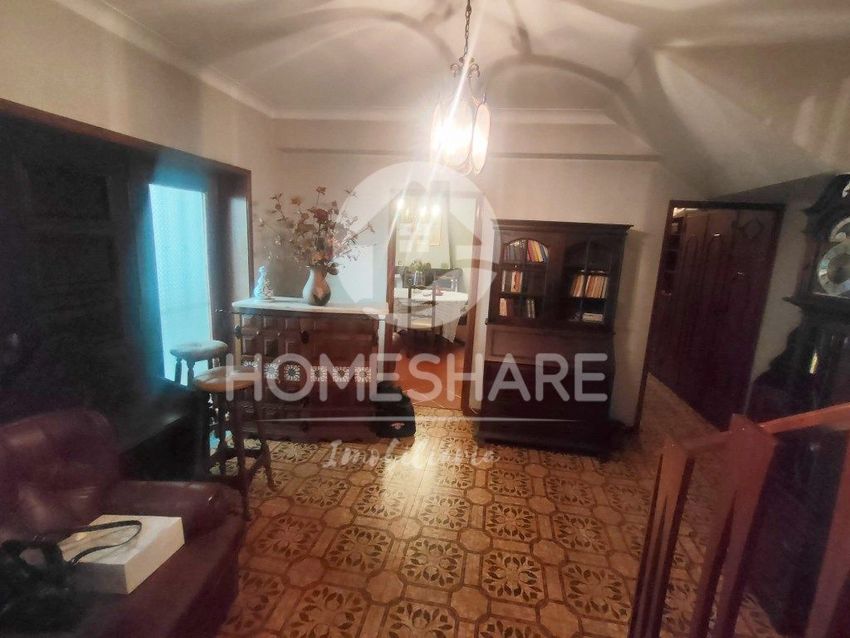 Imagem Hall de  moradia geminada em Centro