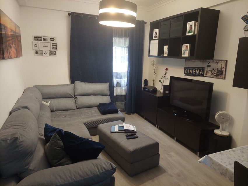Imagem Sala de estar de apartamento t1 em Avenida Lourenço Marques, 2650