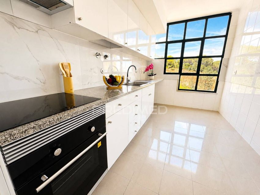 Imagem Cozinha de apartamento t3 em Parque da Paz - Alfeite