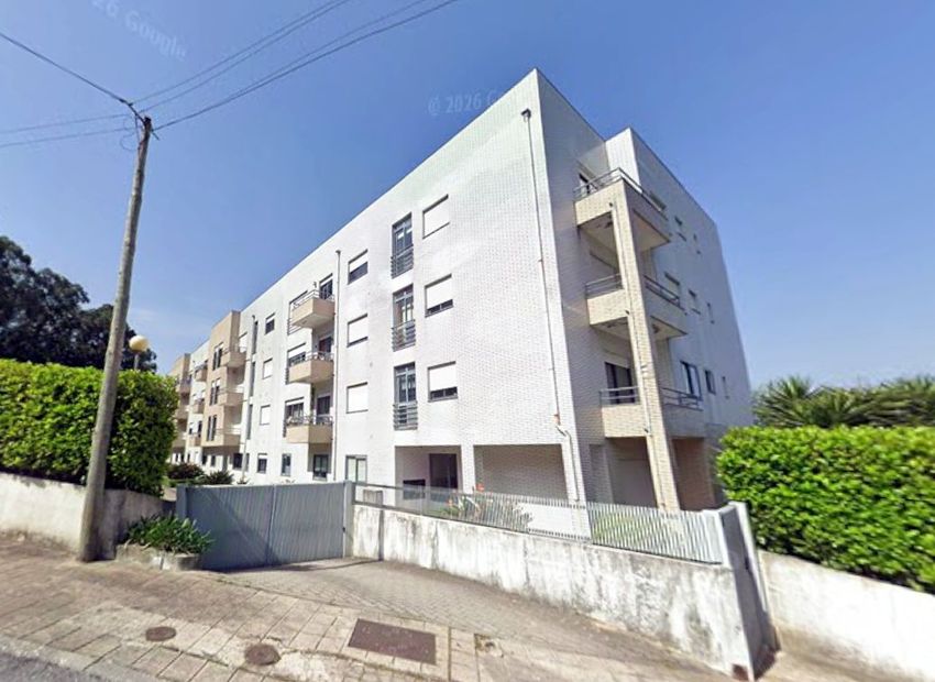 Imagem Vistas de apartamento t1 em Rua da Estrada Velha, 180