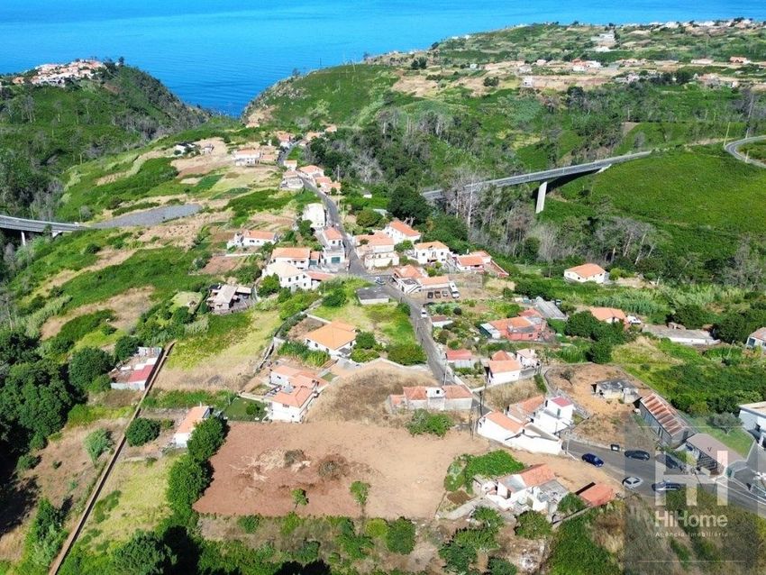 Imagem Vistas de terreno em Caminho Lombo da Velha.