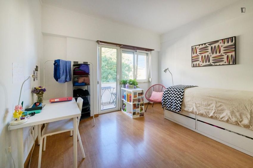 Imagem Sala de estar de quarto em Avenida Rovisco Pais