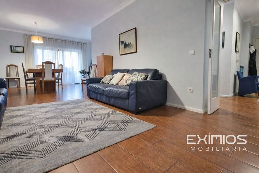 Imagem Quarto de apartamento t3 em Caxinas
