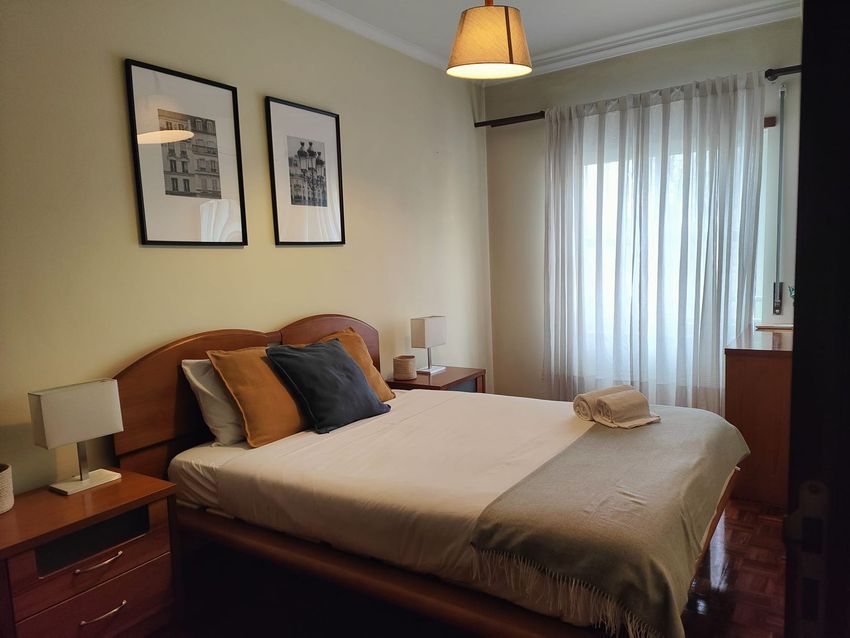 Imagem Quarto de apartamento t2 em Largo José João Farinha Júnior