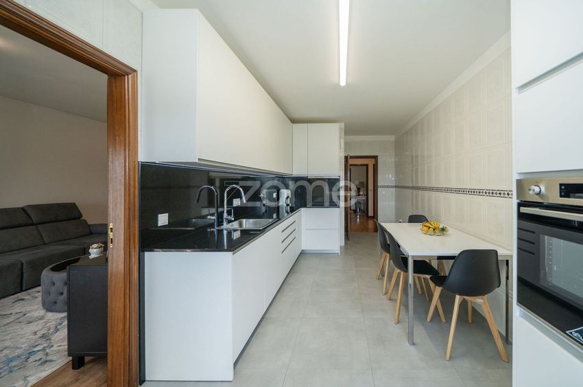 Imagem Cozinha de apartamento t3 em Rua de São João, 61