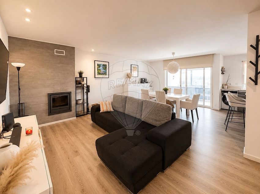 Imagem Sala de estar de apartamento t3 em São Vicente