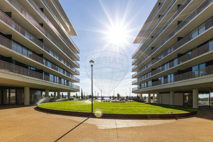 Imagem Vistas de apartamento t2 em Praceta Verderena, 9