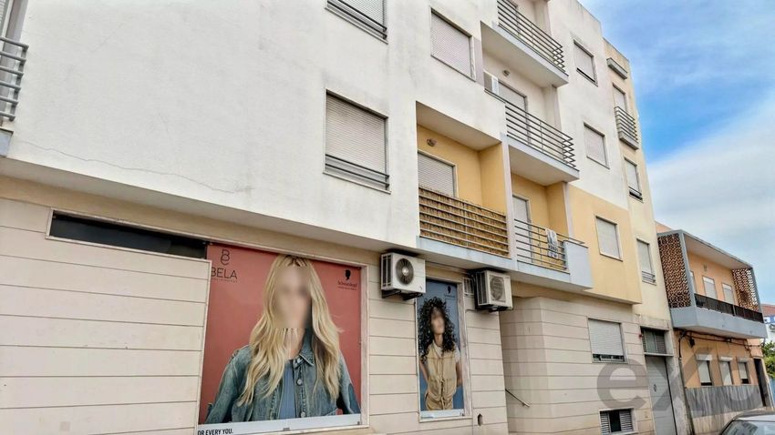 Imagem Vistas de apartamento t2 em Rua de Angola