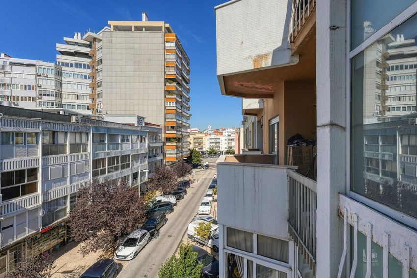 Imagem Vistas de apartamento t1 em Rua Luís de Queirós