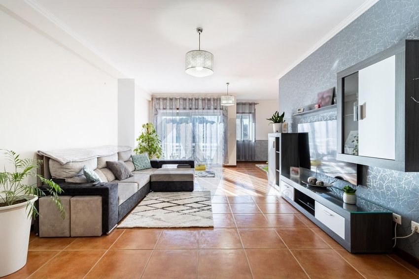 Imagem Sala de estar de apartamento t3 em São João de Ver