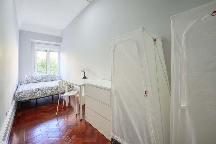 Imagem Quarto de quarto em Avenida Elias Garcia, 147
