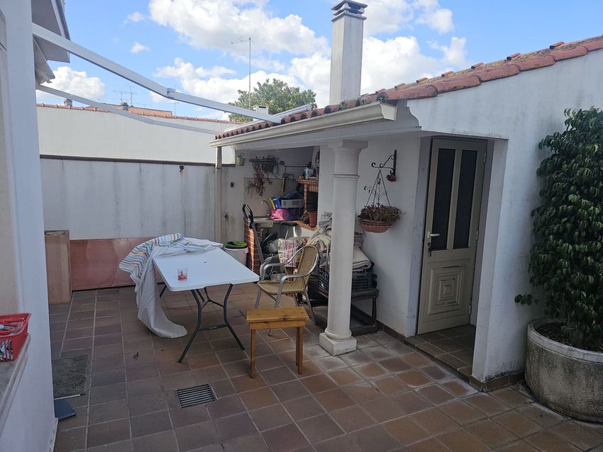 Imagem Terraço de  moradia geminada em Santa Maria - Salvador - Santiago