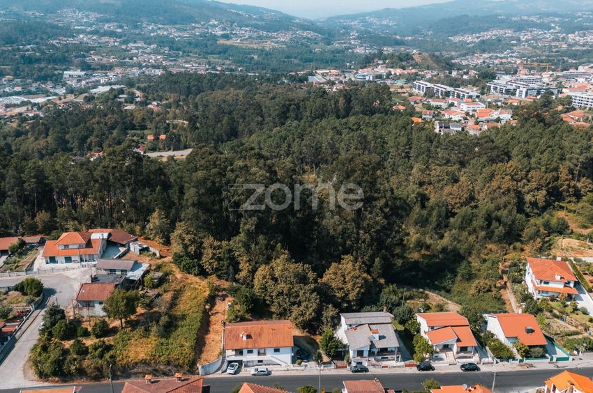 Imagem Vistas de terreno em Rua Fonte da Cana s/n