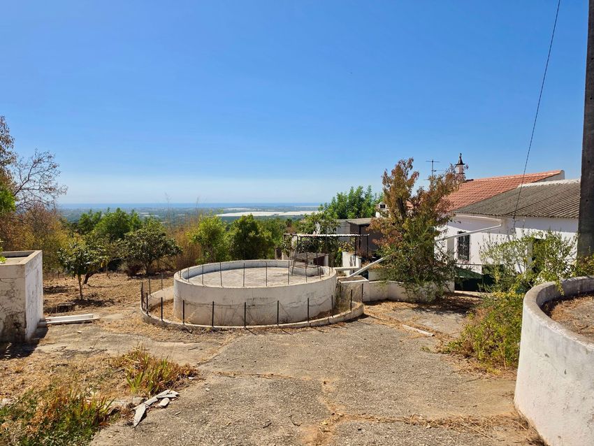 Imagem Fachada de  quinta em Santo Estevão