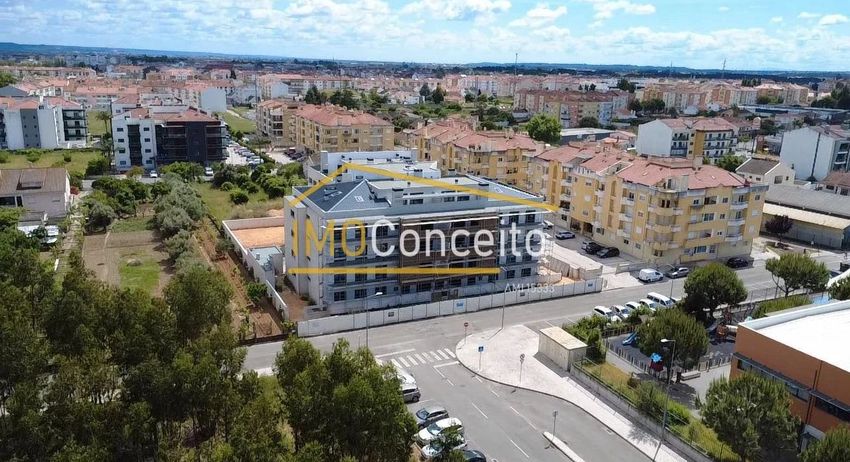 Imagem Foto da construção de empreendimento em Rua Ferreira de Castro, 25