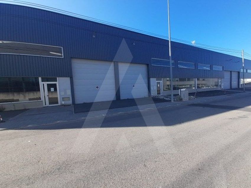 Imagem Fachada de armazém em Zona Industrial da Palhaça