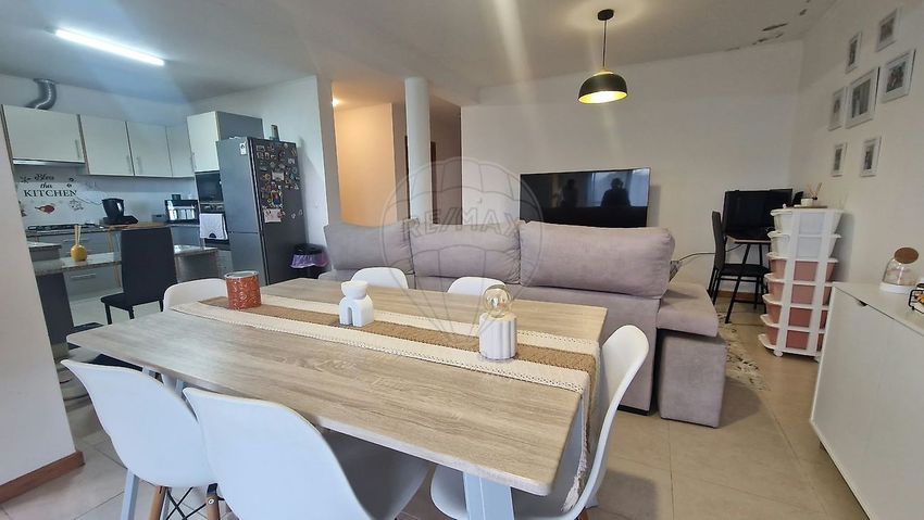 Imagem Sala de estar de apartamento t2 em Avenida Gago Coutinho