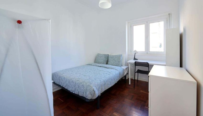 Imagem Quarto de quarto em Avenida Elias Garcia, 48