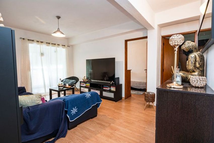 Imagem Sala de estar de apartamento t3 em Avenida do Escurinho s/n