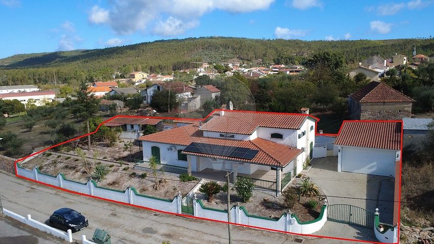 Зображення  окремий будинок чи котедж, São Miguel de Poiares