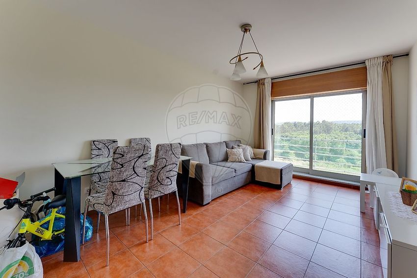 Imagem Sala de estar de apartamento t2 em Quinta do Penedo