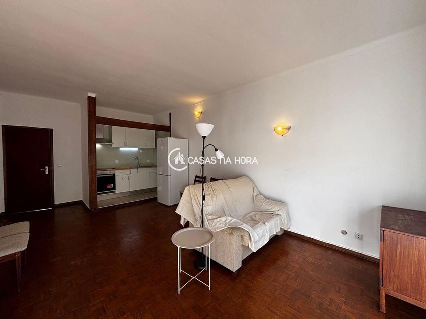 Imagem Sala de estar de apartamento t1 em Rua Nova da Balsa