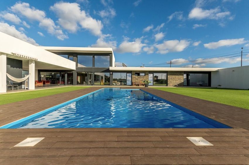 Imagem Piscina de  moradia independente em Rua dos Covões