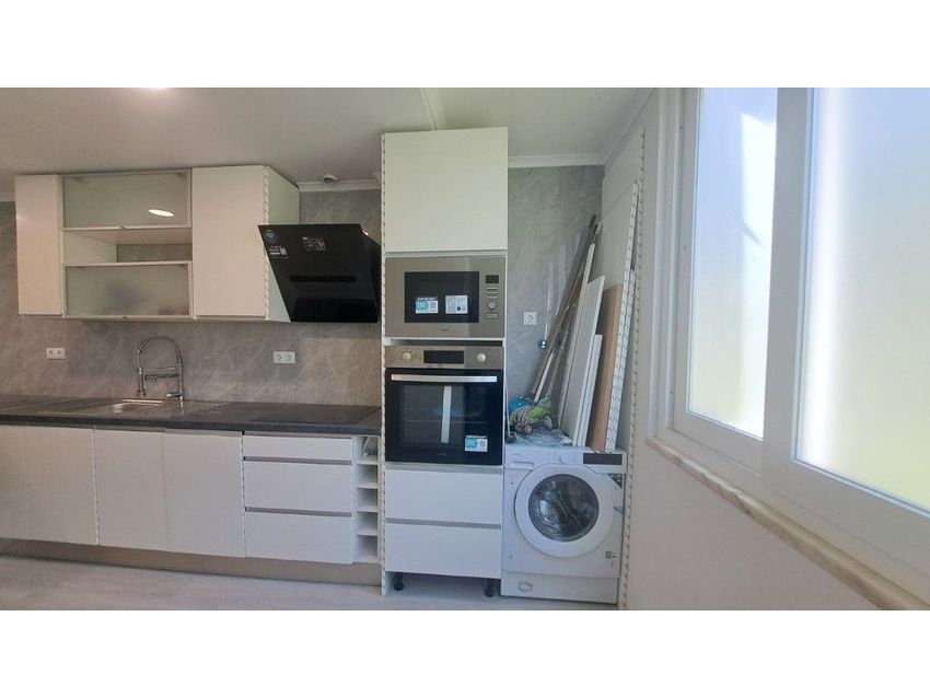Imagem Cozinha de apartamento t2 em Charquinho