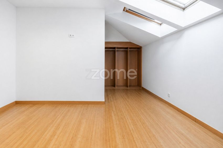 Imagem Quarto de duplex em Rua Alberto Meira, 60